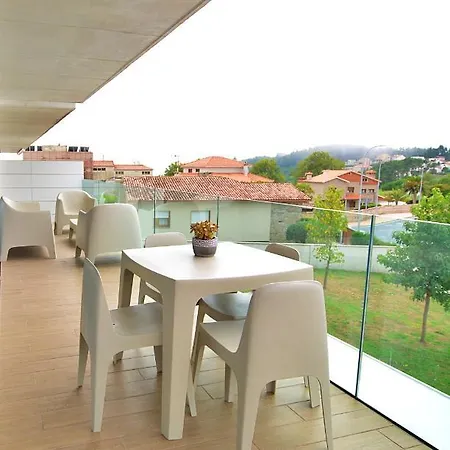 Galihost - Con Piscina En Canelas, *