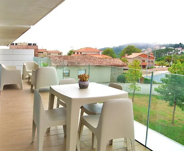 Galihost - Con Piscina En Canelas, *